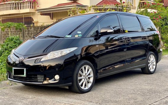 Selling White Toyota Previa 2013 in Las Piñas-1