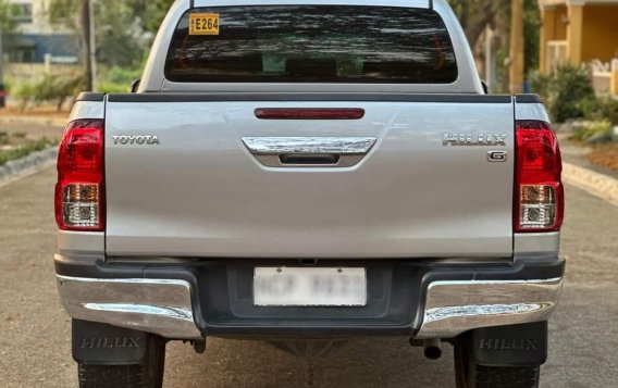 Silver Toyota Hilux 2018 for sale in Manila-5