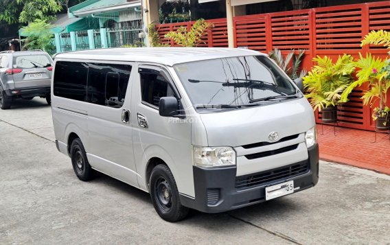 2016 Toyota Hiace  Commuter 3.0 M/T in Bacoor, Cavite-4