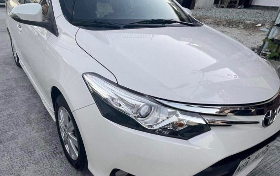 Pearl White Toyota Vios 2017 for sale in Navotas-3