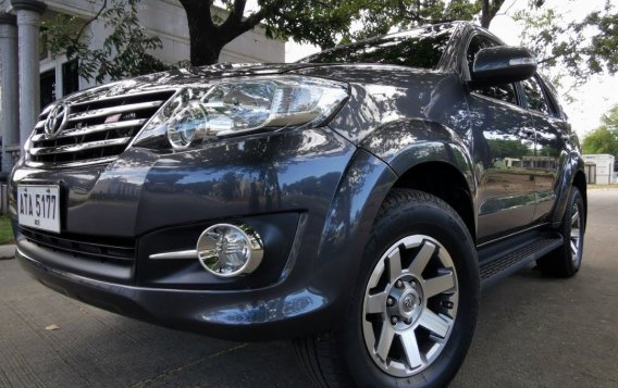 White Toyota Fortuner 2015 for sale in Quezon City-9