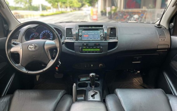 White Toyota Fortuner 2015 for sale in Makati-6