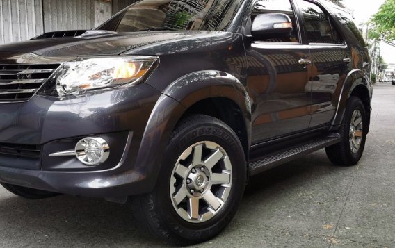 White Toyota Fortuner 2015 for sale in Quezon City-1