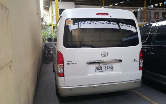 Sell Pearl White 2018 Toyota Hiace in Quezon City-4