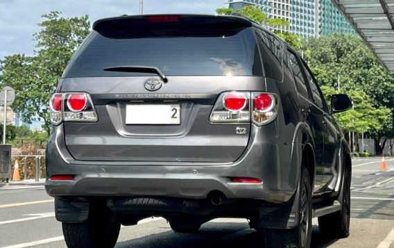 White Toyota Fortuner 2015 for sale in Makati-3