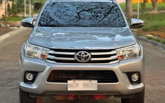 Silver Toyota Hilux 2018 for sale in Manila-1