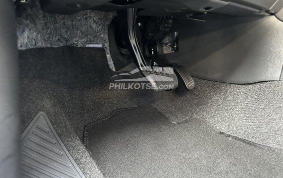 2022 Toyota Corolla Altis in Angeles, Pampanga-11