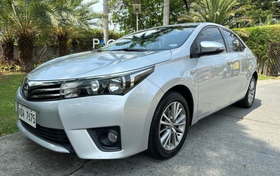 Sell White 2016 Toyota Corolla altis in Las Piñas-1