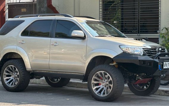 White Toyota Fortuner 2015 for sale in Muntinlupa-2