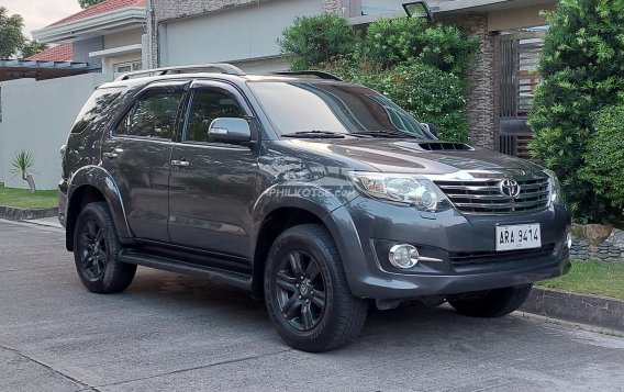 2015 Toyota Fortuner  2.4 V Diesel 4x2 AT in Angeles, Pampanga-4