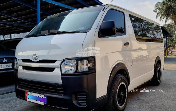 2020 Toyota Hiace  Commuter 3.0 M/T in Pasay, Metro Manila-7