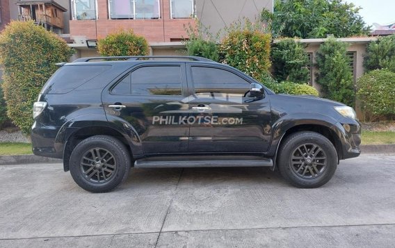 2014 Toyota Fortuner  2.4 V Diesel 4x2 AT in Angeles, Pampanga-6