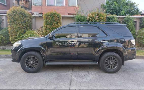 2014 Toyota Fortuner  2.4 V Diesel 4x2 AT in Angeles, Pampanga-7
