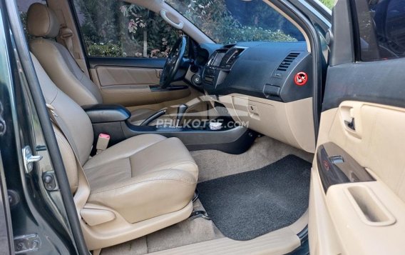 2014 Toyota Fortuner  2.4 V Diesel 4x2 AT in Angeles, Pampanga-12