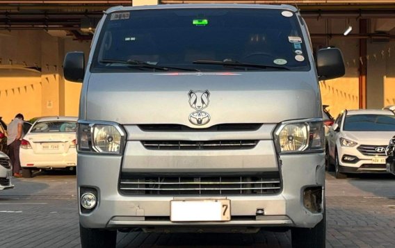 White Toyota Hiace 2017 for sale in Manual-1