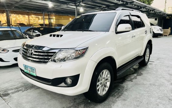 Sell Pearl White 2014 Toyota Fortuner in Las Piñas