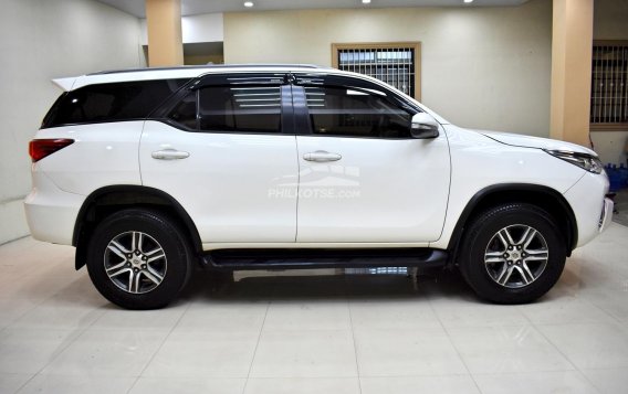 2017 Toyota Fortuner 2.4 G Gasoline 4x2 AT in Lemery, Batangas-5