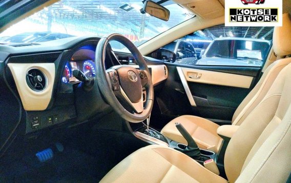 Sell White 2017 Toyota Altis in Quezon City-6