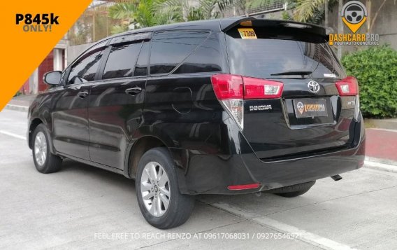 Selling White Toyota Innova 2017 in Manila-6