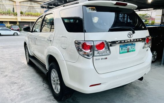 Pearl White Toyota Fortuner 2014 for sale in Automatic-3