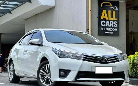 White Toyota Corolla altis 2016 for sale in Automatic