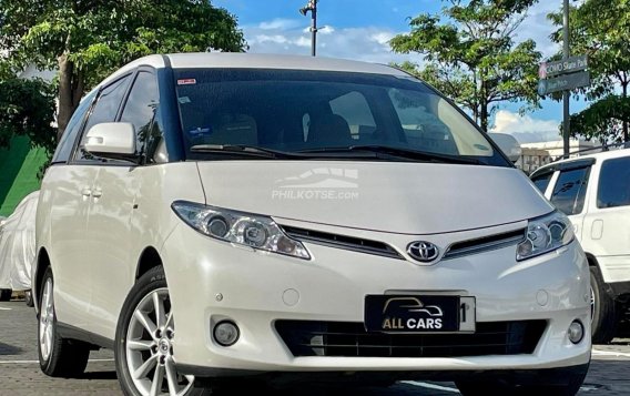 2014 Toyota Previa in Makati, Metro Manila