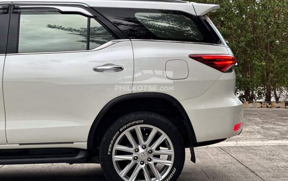 2017 Toyota Fortuner  2.4 V Diesel 4x2 AT in Manila, Metro Manila-7