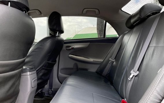 Sell White 2009 Toyota Altis in Makati