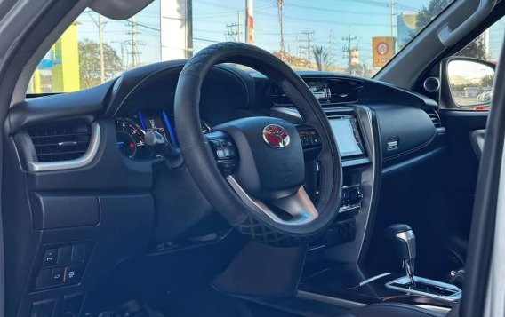 Silver Toyota Fortuner 2017 for sale in Manila-5