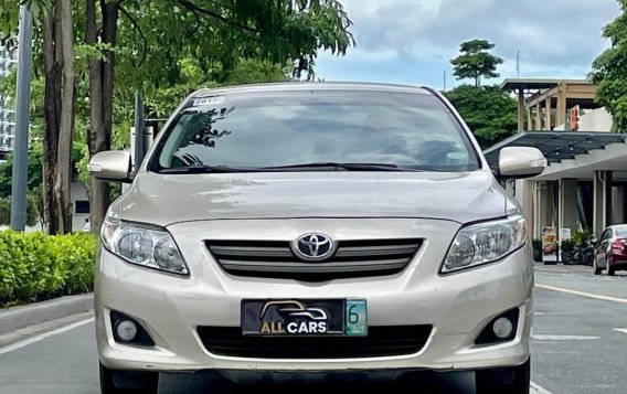 Sell White 2009 Toyota Altis in Makati-1