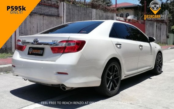 Selling Pearl White Toyota Camry 2013 in Manila-8