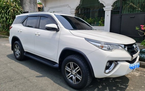 Selling White Toyota Fortuner 2018 in San Pedro-1