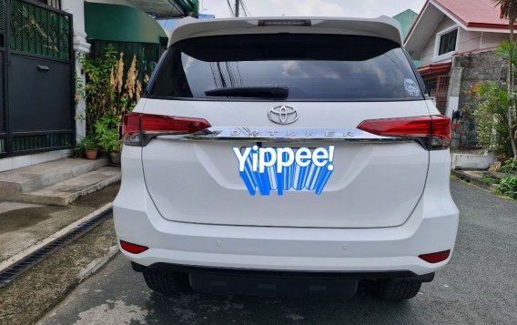 Selling White Toyota Fortuner 2018 in San Pedro-3