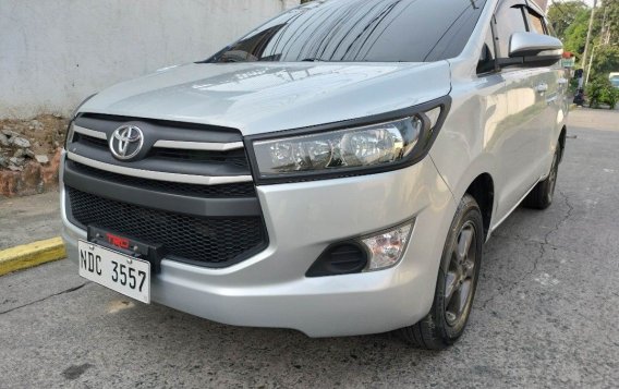 Selling White Toyota Innova 2016 in Quezon City