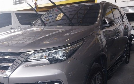 Sell Bronze 2017 Toyota Fortuner in Quezon City-2