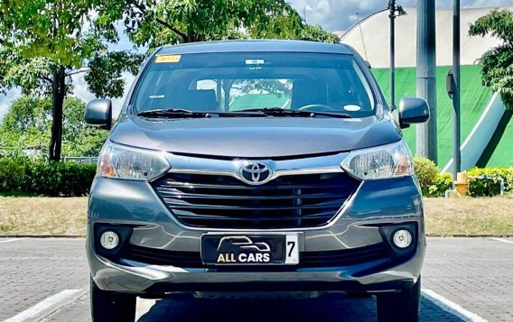 Selling White Toyota Avanza 2018 in Makati