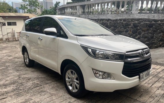 White Toyota Innova 2018 for sale in Cebu City-5