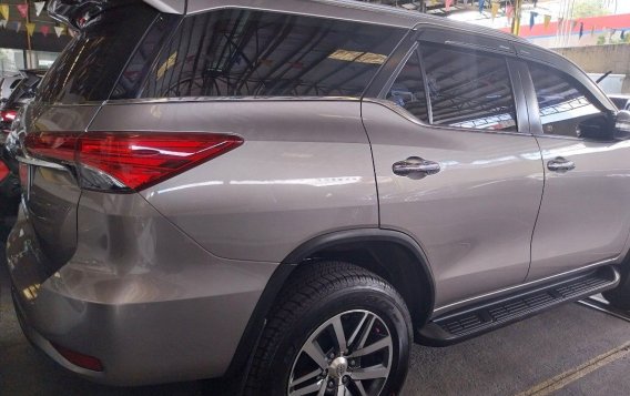 Sell Bronze 2017 Toyota Fortuner in Quezon City-4