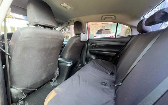 Selling White Toyota Vios 2019 in Makati-8