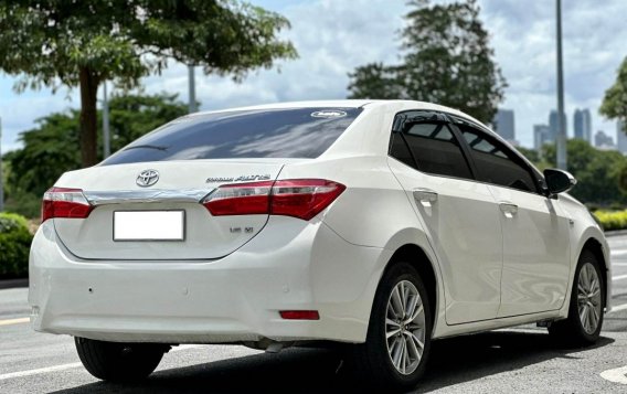 White Toyota Corolla altis 2016 for sale in Makati-1