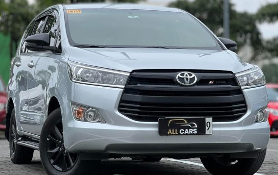 Sell White 2018 Toyota Innova in Makati