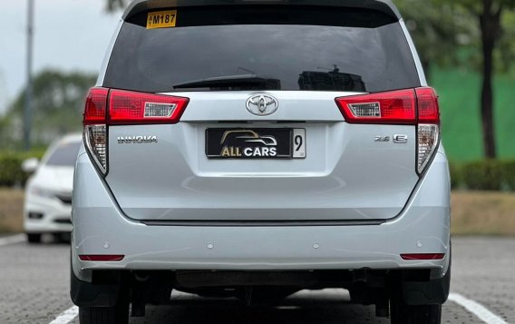 Sell White 2018 Toyota Innova in Makati-2