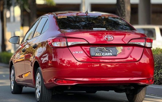 Selling White Toyota Vios 2019 in Makati-4