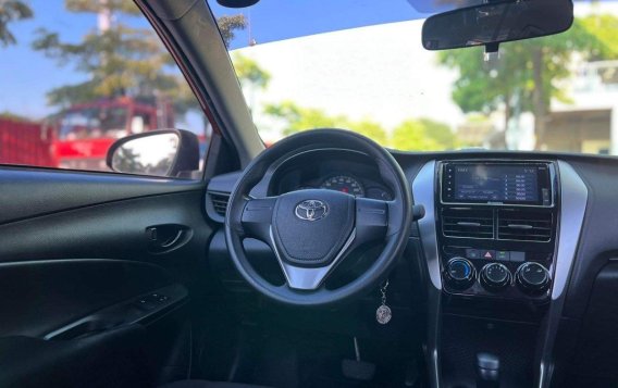 Selling White Toyota Vios 2019 in Makati-9