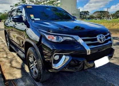 Selling White Toyota Fortuner 2019 in Santa Rosa-2