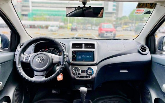 Sell White 2018 Toyota Wigo in Makati-7