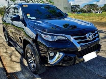 Selling White Toyota Fortuner 2019 in Santa Rosa-1