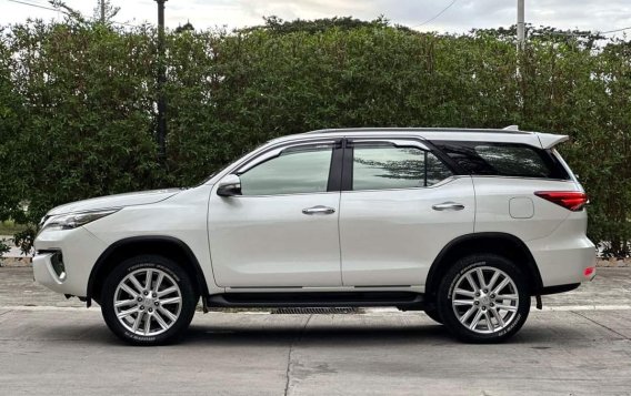 Sell Pearl White 2017 Toyota Fortuner in Manila-3