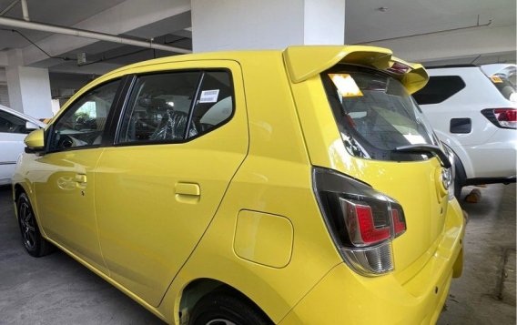 Yellow Toyota Wigo 2023 for sale in Quezon City-3