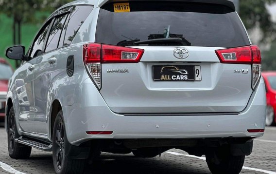 White Toyota Innova 2018 for sale in Makati-5